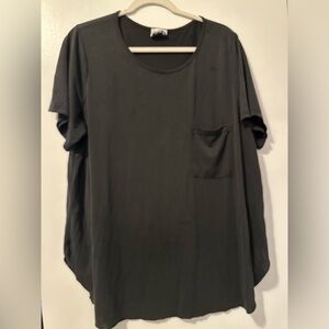 Arula black short sleeve top